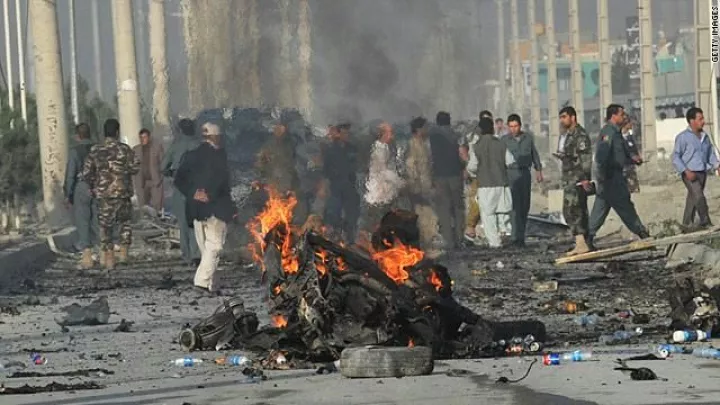 Τουλάχιστον 30 νεκροί σε βομβιστικές επιθέσεις στο Πακιστάν
