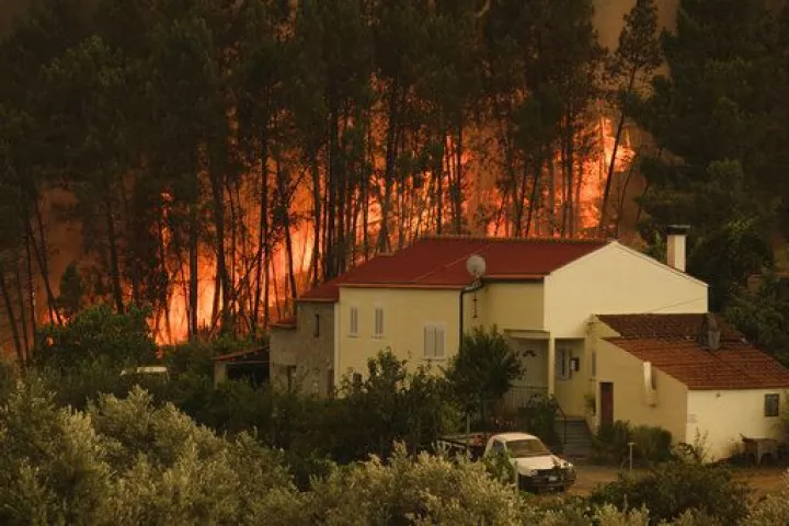 Υπό έλεγχο τέθηκε η μεγάλη πυρκαγιά στην Πορτογαλία