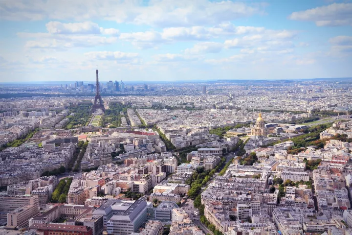 Παρίσι: Αεροπλάνο «έσπασε» το φράγμα του ήχου αναστατώνοντας τους κατοίκους