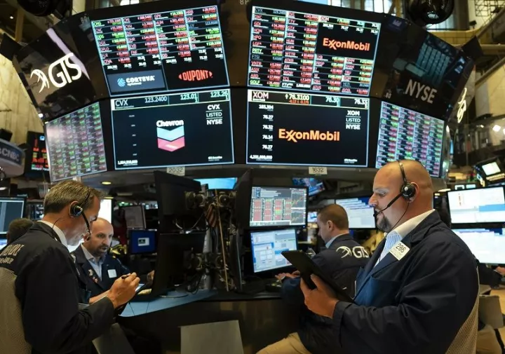 Νέες απώλειες στη Wall Street εν αναμονή της ομιλίας Πάουελ
