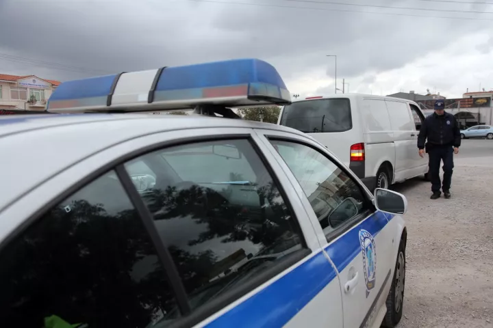 Επιχείρηση της ΕΛΑΣ στο Ζεφύρι μετά από πυροβολισμούς κατά αστυνομικών