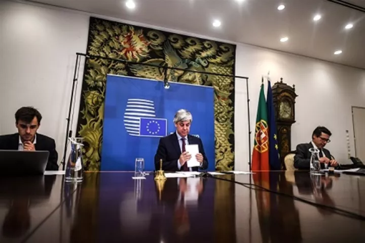 Θρίλερ στο Eurogroup - Διακοπή και υψηλοί τόνοι από την Ιταλία