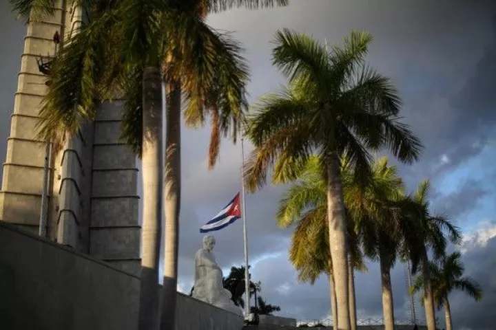 «Απόβαση» στην Κούβα ετοιμάζουν η Google και άλλες πολυεθνικές