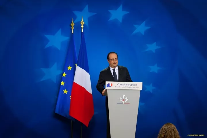 Hollande: Η κατάληψη του Ραμάντι συνιστά «τη σημαντικότερη νίκη» απέναντι στο IK