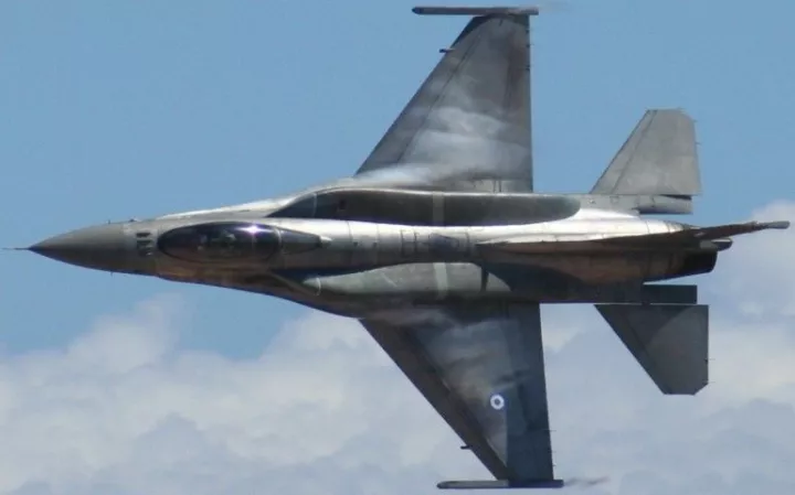 Δύο τουρκικά F-16 πέταξαν πάνω από την Κίναρο στα Δωδεκάνησα