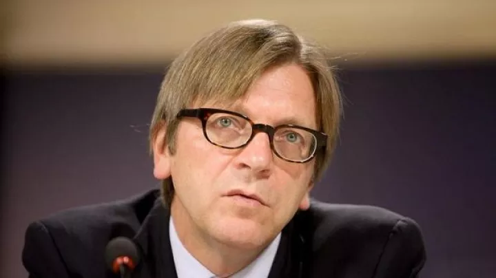 G. Verhofstadt: Μείνετε ψύχραιμοι και μεταρρυθμίστε την Ελλάδα