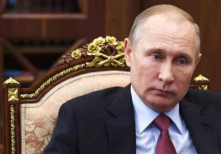 Βλ. Πούτιν: Έτοιμος να συναντηθεί με τον Τράμπ τον Ιούνιο 