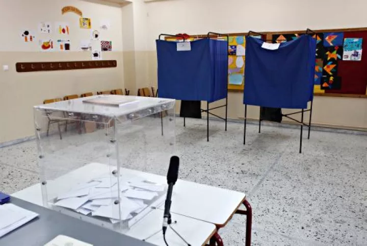 Στις κάλπες σήμερα οι Έλληνες ψηφοφόροι για τις βουλευτικές εκλογές	