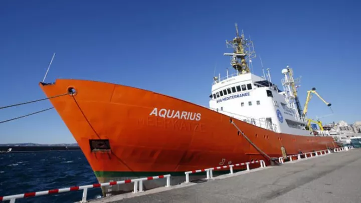 Ισπανία: Το πλοίο Aquarius αγκυροβόλησε στη Βαλένθια 