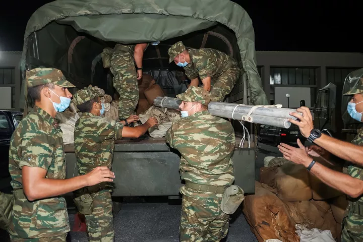 Συνδρομή των Ενόπλων Δυνάμεων στις σεισμόπληκτες περιοχές της Κρήτης