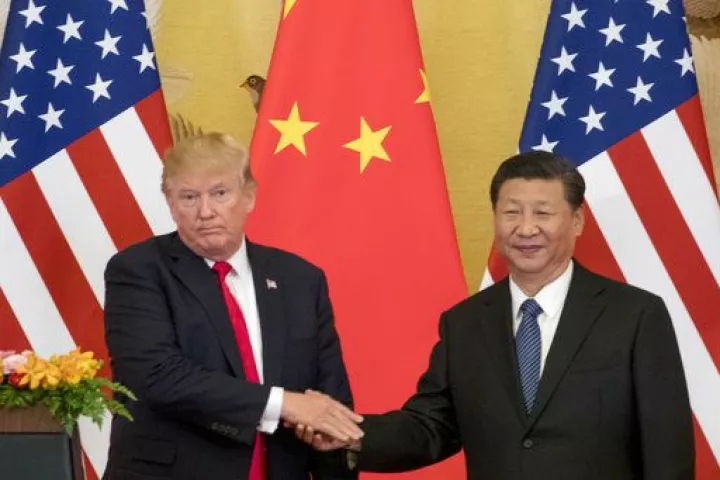 Κίνα: Δύσκολος ο διάλογος όταν οι ΗΠΑ μας βάζουν το μαχαίρι στον λαιμό