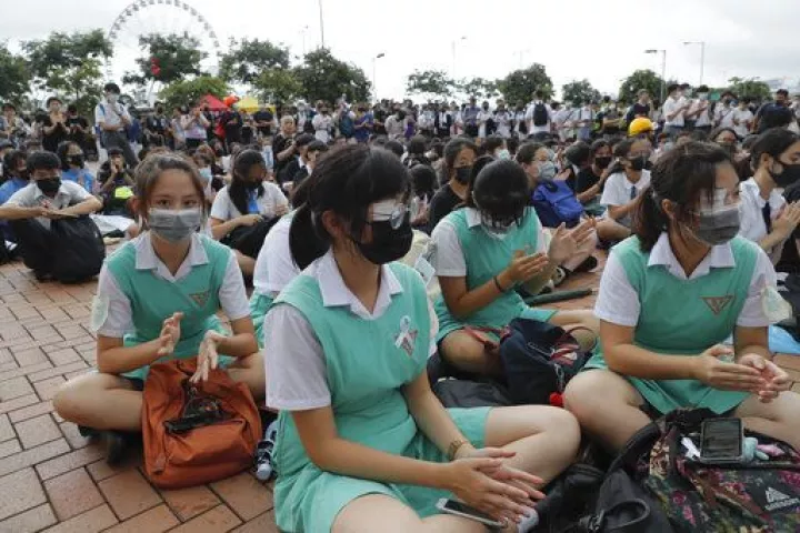 Νέες διαδηλώσεις στο Χονγκ Κονγκ - Μαθητές και φοιτητές στους δρόμους 