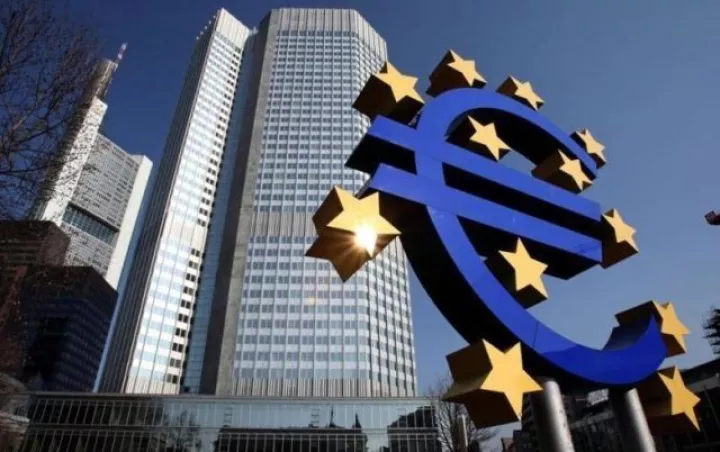 Β. Ντε Γκαλό: Η ΕΚΤ έτοιμη να επέμβει αν επιδεινωθεί η επιβράδυνση της οικονομίας