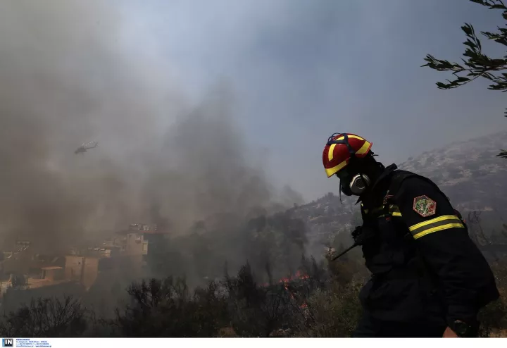 Πολύ υψηλός κίνδυνος για πυρκαγιές σε 16 περιοχές το Σάββατο