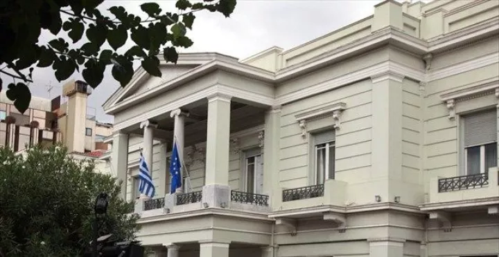 Τον Έλληνα πρέσβη στην Πράγα ανακαλεί στην Αθήνα το ΥΠΕΞ