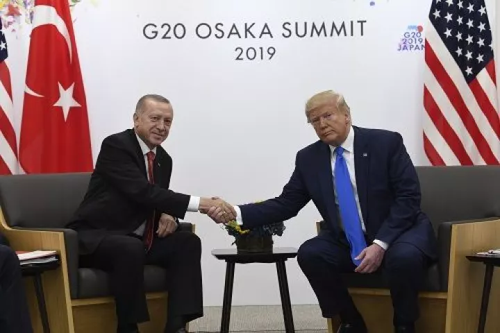 Ο Τραμπ ξαναβάζει τον Ερντογάν στο γεωπολιτικό παιχνίδι