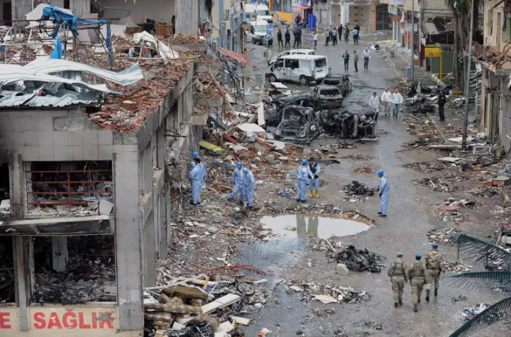Τουρκία: 7 νεκροί από βομβιστική επίθεση σε στρατιωτική βάση