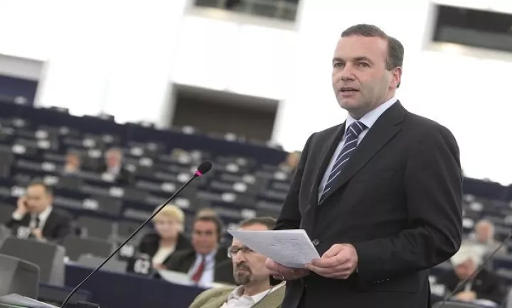 Ο πρόεδρος του ΕΛΚ ζητά μεταρρυθμίσεις για να πάρει η Ελλάδα τα χρήματα