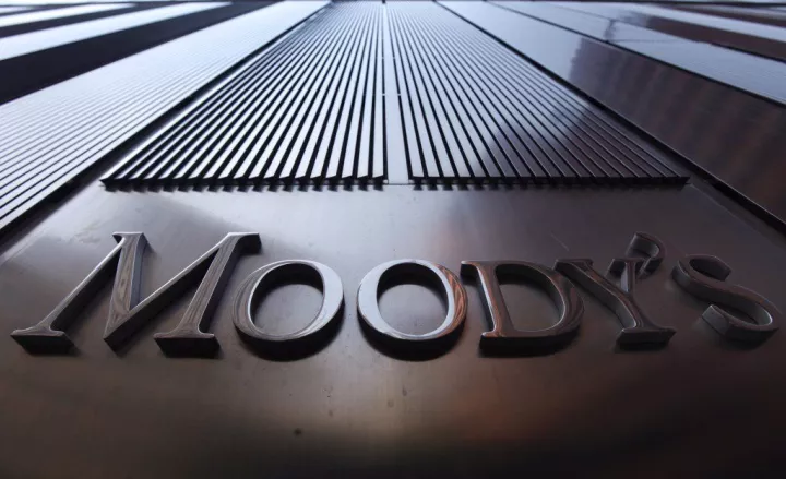 Moody&#039;s: Πιστωτικά θετική η αυστηροποίηση του νόμου Κατσέλη 