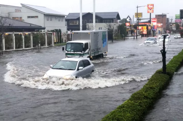 Ιαπωνία: Τέσσερις νεκροί και δύο αγνοούμενοι από τις καταρρακτώδεις βροχές