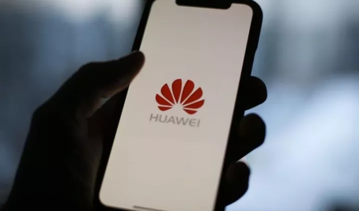 Huawei: Θα συνεχίσουμε να παρέχουμε ενημερώσεις στις συσκευές με Android