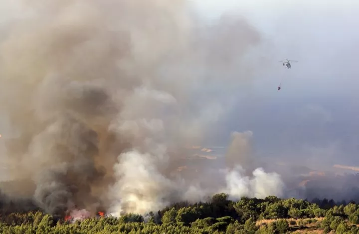 Μεγάλες πυρκαγιές σε Ισπανία - Πορτογαλία λόγω ασυνήθιστης ζέστης