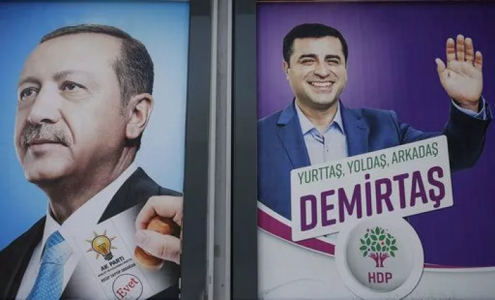 Τα 5 πιθανά σενάρια για τις τουρκικές εκλογές