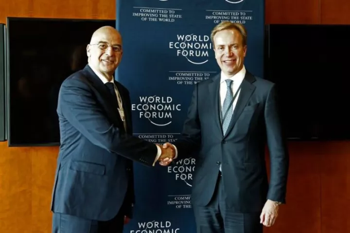 Συνάντηση του Ν. Δένδια με τον πρόεδρο του Παγκόσμιου Οικονομικού Φόρουμ, Μπ. Μπρέντε