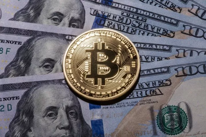 Το Bitcoin ξεπέρασε τα 11.000 δολάρια 