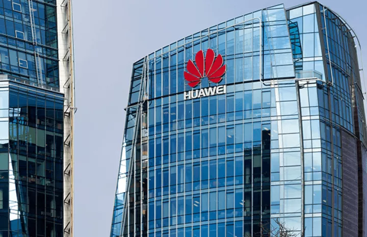 ΗΠΑ: Τρίμηνη παράταση στις αμερικανικές εταιρείες για συναλλαγές με τη Huawei