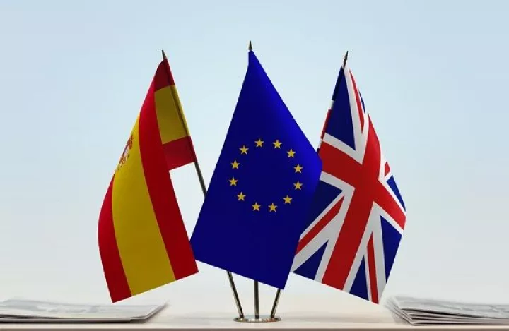 Bloomberg: Η Ισπανία άρει το βέτο και θα ψηφίσει υπέρ του Brexit