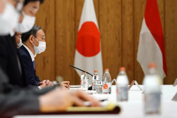 Ο Ιάπωνας πρωθυπουργός ο πρώτος ξένος ηγέτης που θα επισκεφθεί τον Λ. Οίκο επί προεδρίας Μπάιντεν