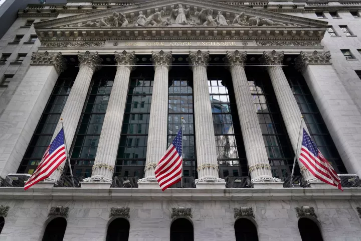 Wall Street: «Βουτιά» 680 μονάδων για τον Dow με το βλέμμα στον πληθωρισμό