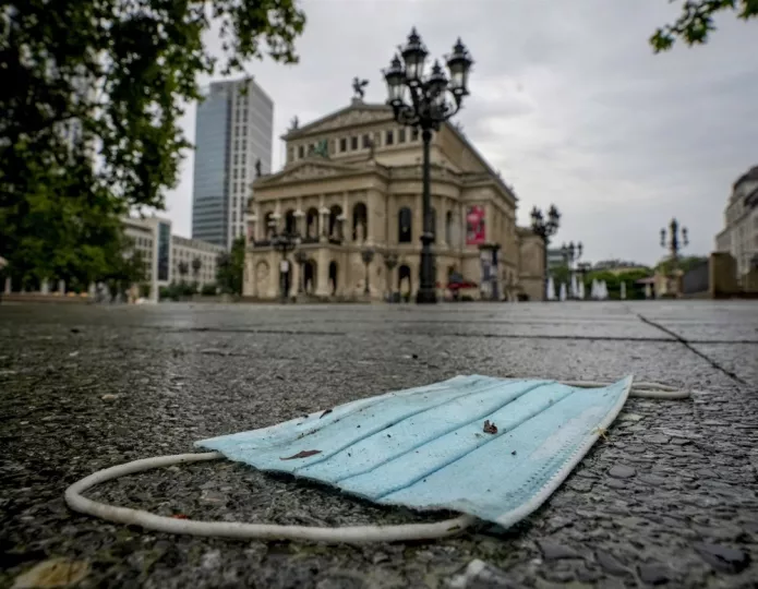 Γερμανία: 35 θάνατοι και 13.565 κρούσματα σε 24 ώρες