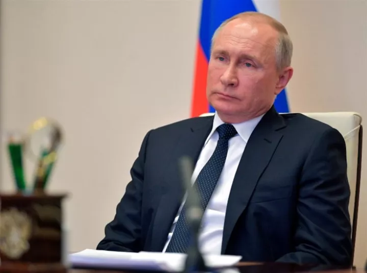 Βλ. Πούτιν: Κρίσιμες οι επόμενες εβδομάδες στη μάχη με τον κορονοϊό