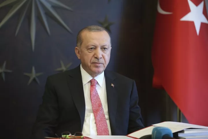Τουρκικά ΜΜΕ: Ο Ερντογάν θα προχωρήσει σε ευρύ ανασχηματισμό