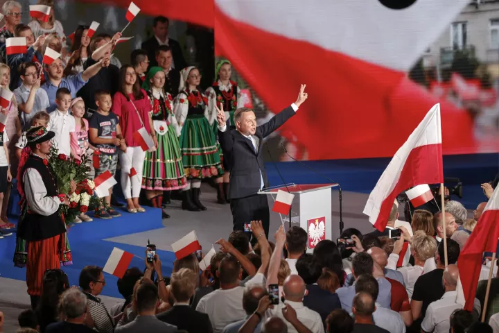 Πολωνία: O Α. Ντούντα επικράτησε στον πρώτο γύρο των προεδριών εκλογών