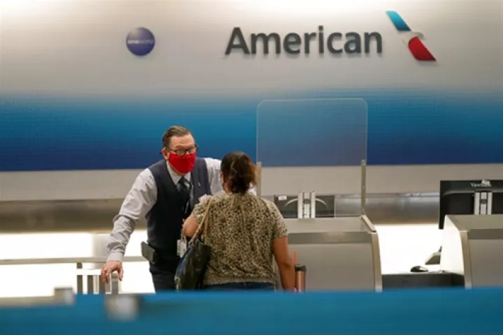 Σε 30.000 απολύσεις προχωρούν United και American Airlines χωρίς νέο πακέτο βοήθειας