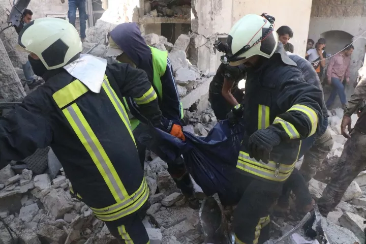Συρία: Πυραυλικές επιθέσεις με ένα νεκρό και δέκα τραυματίες 