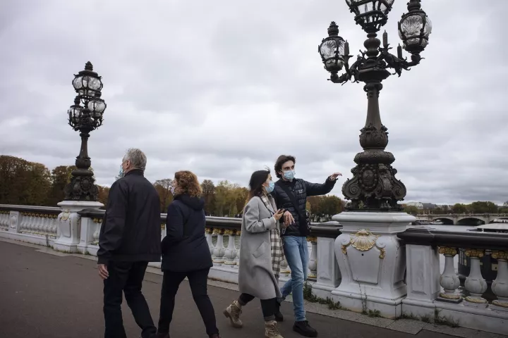 Γαλλία: Κάτω του ορίου των 10.000 τα κρούσματα για τρίτη συναπτή ημέρα