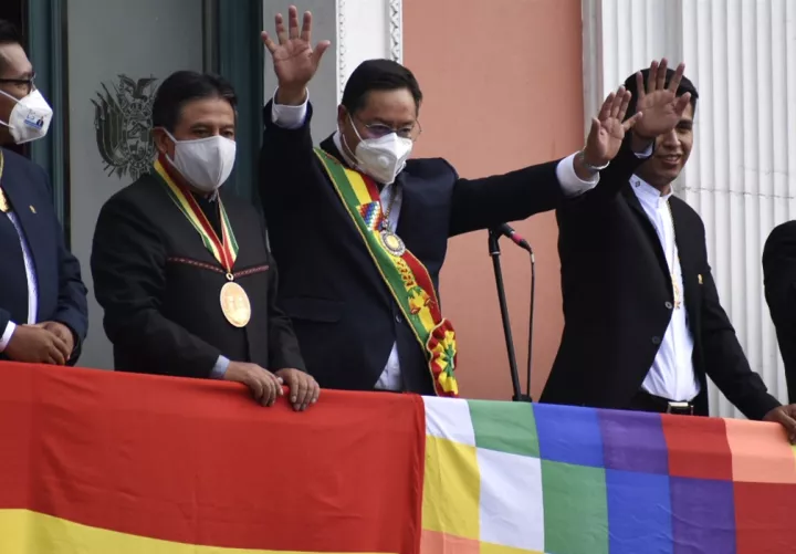 Βολιβία: Ο πρόεδρος Λουίς Άρσε θα λάβει το ρωσικό εμβόλιο Sputnik V