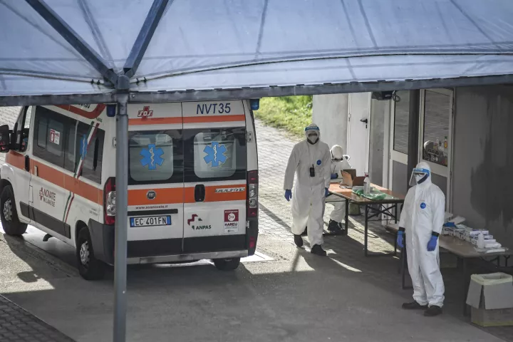Συνολικά 580 νεκροί και 35.098 νέα κρούσματα κορονοϊού σήμερα στην Ιταλία