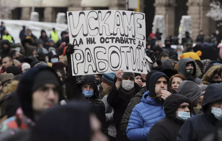 Βουλγαρία: Εκατοντάδες καταστηματάρχες στους δρόμους κατά του lockdown