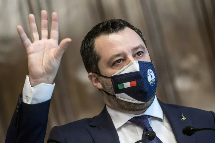 Μ. Σαλβίνι: Ο Ντράγκι θα υπερασπιστεί τα συμφέροντα της Ιταλίας καλύτερα από οποιονδήποτε