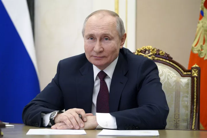 Πεσκόφ: Ο Πούτιν βλέπει θετικά την ενίσχυση του διαλόγου με την ΕΕ