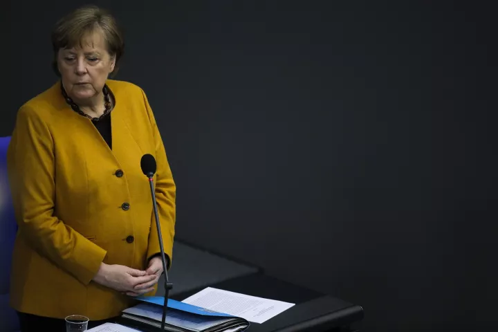 Θέμα εμπιστοσύνης στο πρόσωπο της Μέρκελ θέτουν κόμματα της αντιπολίτευσης