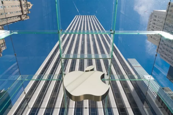 Η Apple κλείνει καταστήματα και γραφεία στην Κίνα