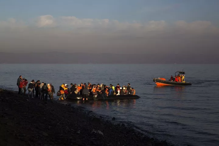 Τουλάχιστον 34 οι πρόσφυγες που πνίγηκαν εν πλω προς τη Λέσβο