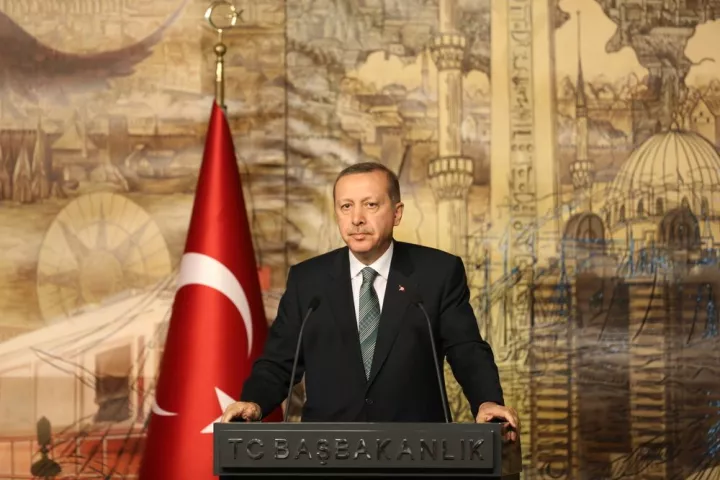 Το AKP χρειάζεται πλειοψηφία στο κοινοβούλιο για να κάνει συνταγματικές αλλαγές, τόνισε ο Ερντογάν 