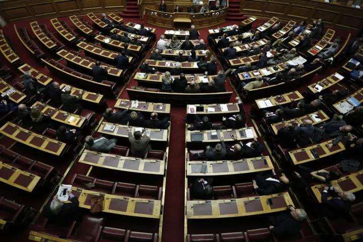 Εγκρίθηκε επί της αρχής το πολυνομοσχέδιο με τις ψήφους ΣΥΡΙΖΑ-ΑΝΕΛ
